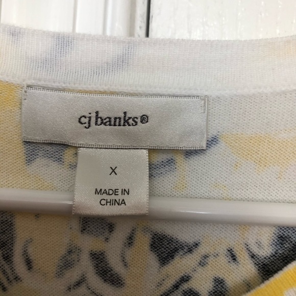 CJ Banks Button Front Short Sleeve Cardigan - Picture 2 of 3